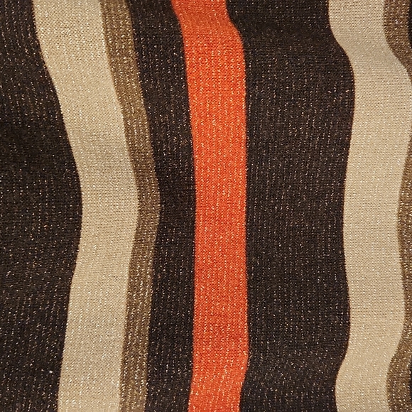 Small - Picture 3 of 3